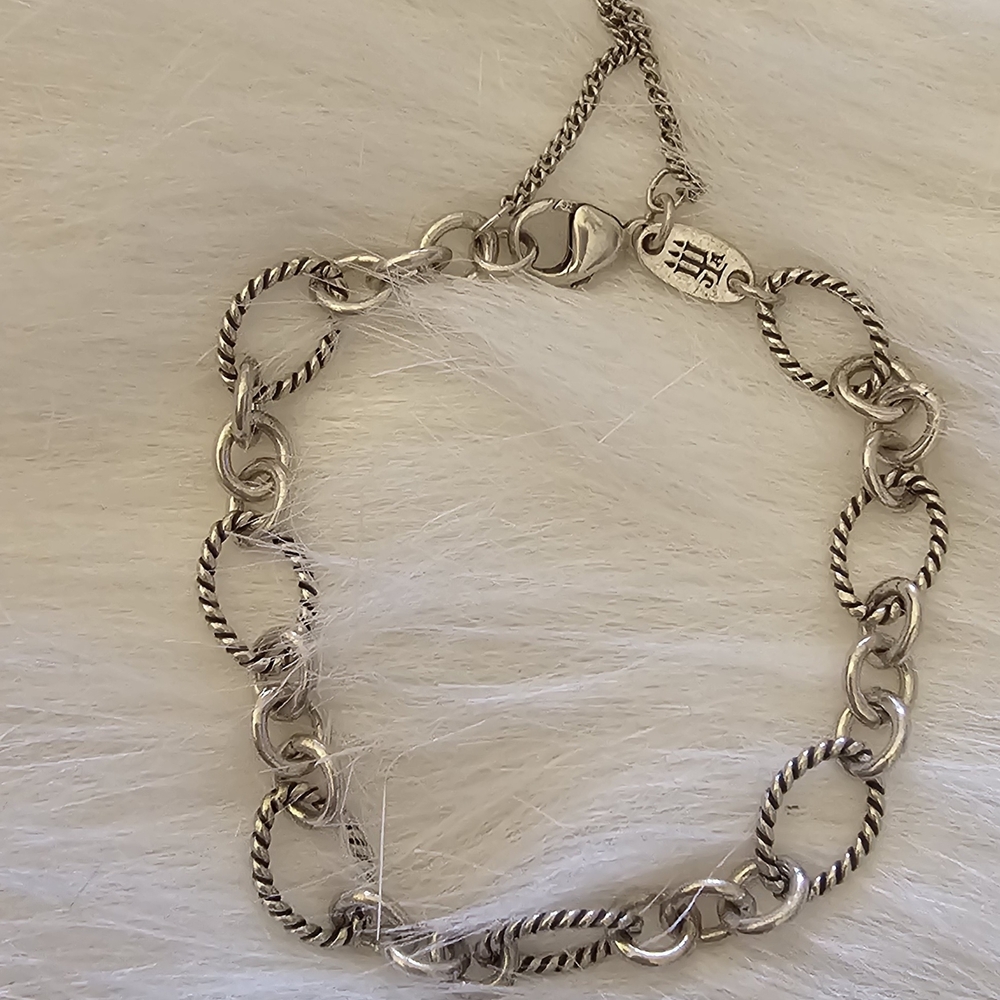 James Avery Oval Twist Charm Bracelet Medium - Picture 2 of 7